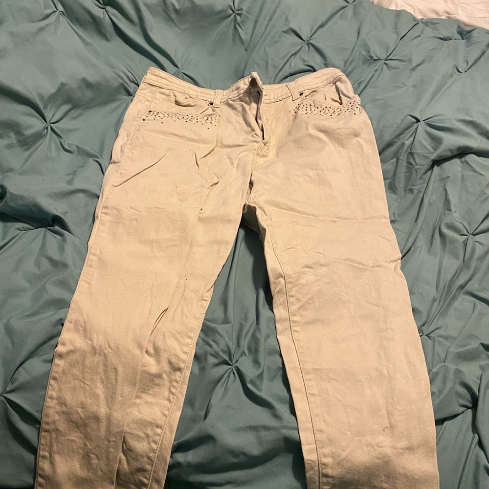 Stylish Cream jeans with Studded Details